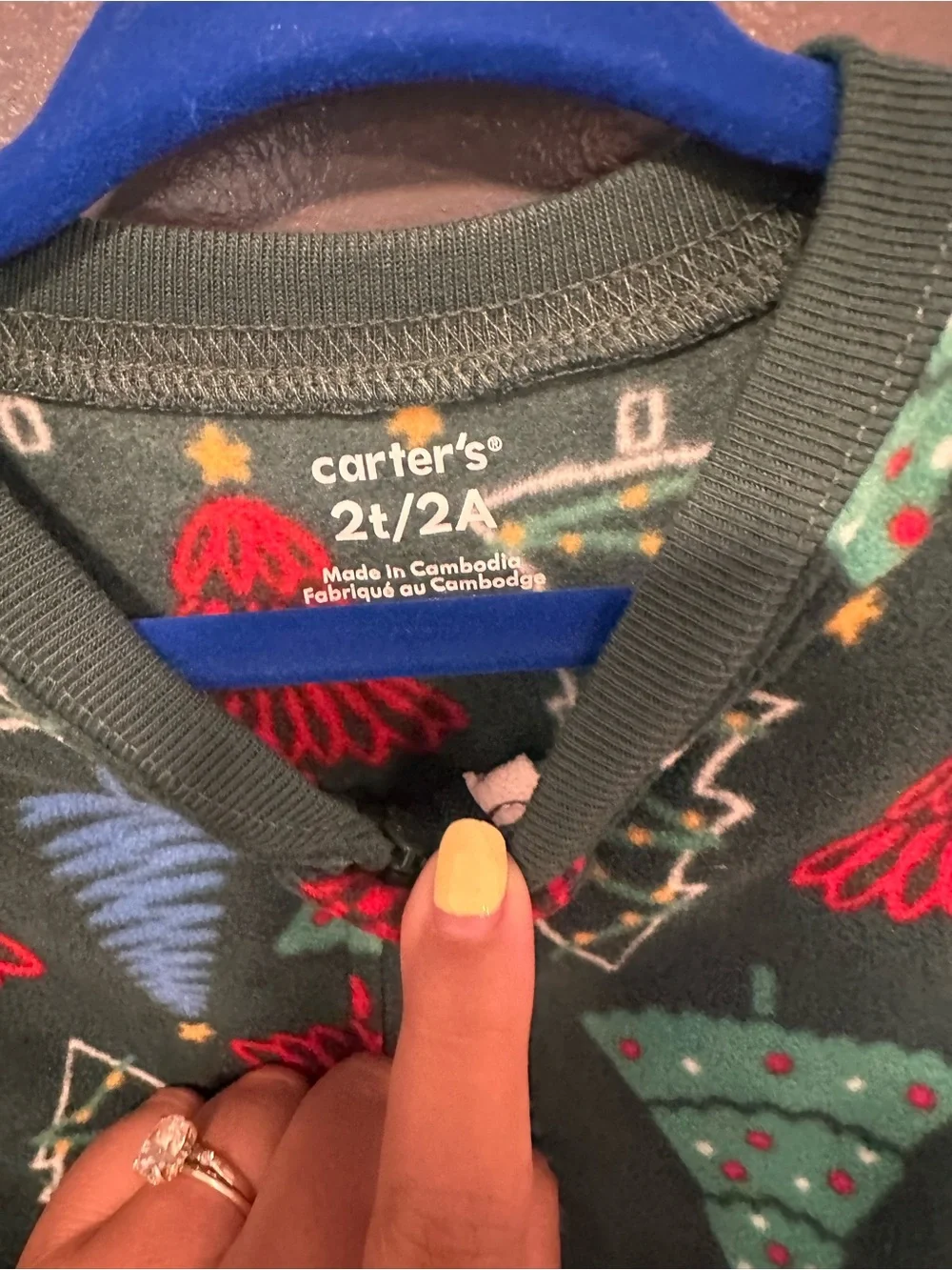 **SOLD**NWT Carter’s Christmas fleece pajamas /sleeper unisex size 2T
